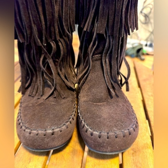 Pierre Dumas moccasin boots in EUC. Inside zippers. Size Womens 6. Vegan Leather - Picture 7 of 7